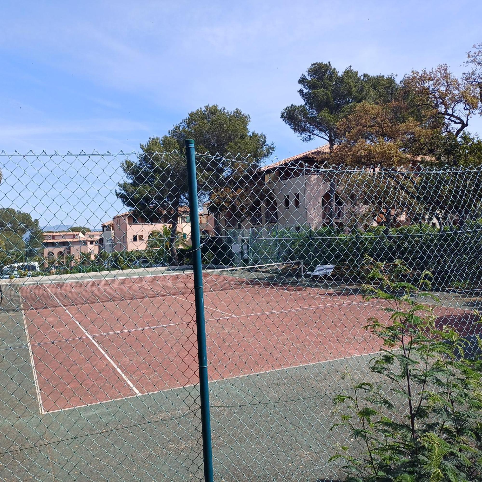 Week End A La